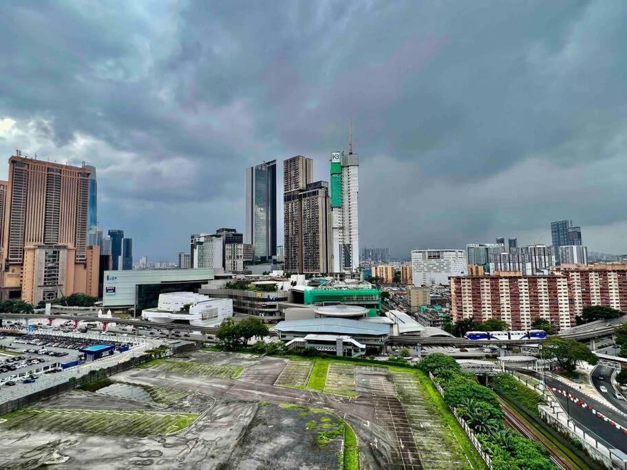 Couple Suite At Casa Residency 5 Mins Walk To Lrt, Jalan Alor & Bukit Bintang Куала Лумпур Екстериор снимка