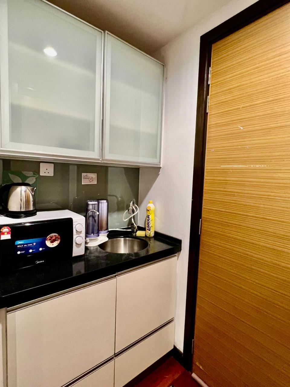 Couple Suite At Casa Residency 5 Mins Walk To Lrt, Jalan Alor & Bukit Bintang Куала Лумпур Екстериор снимка